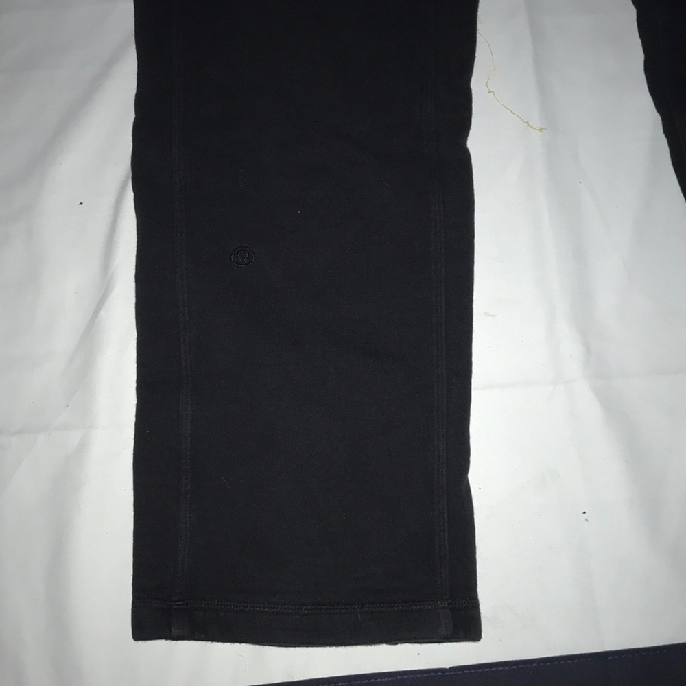 SOLD!! Men’s Lululemon sweats - Picture 5 of 8